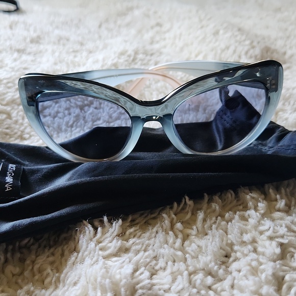 Sunglasses - Picture 5 of 6